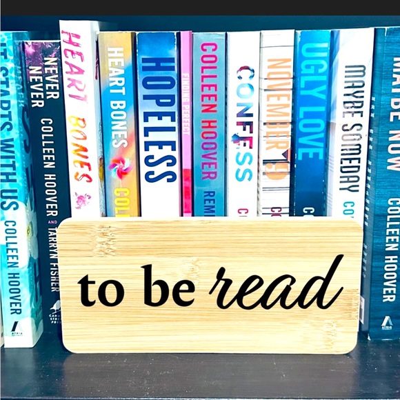 To Be Read Bookshelf Sign, Handmade Bamboo Wood Sign, Laser Engraved - Picture 1 of 2